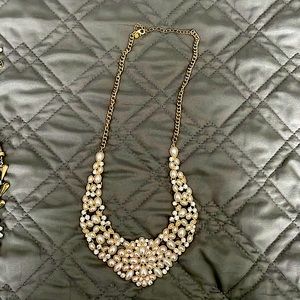 Gold and pearl necklace